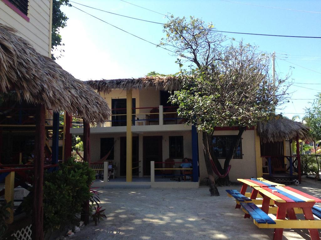 De Real Macaw Hotel Caye Corker Exterior foto